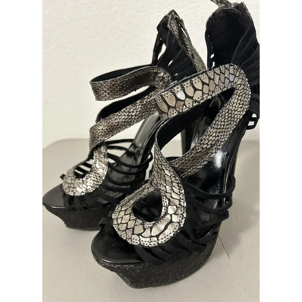 Charlotte Russe Black with Sliver Metallic Caged Platform Heels with Zippers S7